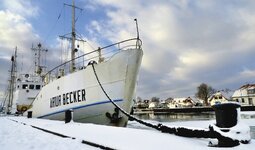 Greifswald-Wieck, ARTUR BECKER_o POSTER 1920.jpg