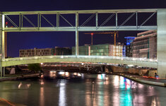LR4-3572a_DSLR.jpg