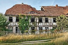 DSC08043 Gutshaus (Ruine) Rey  1920.jpg