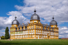 2025-08-24 13-14-26 Schloss Seehof.jpg