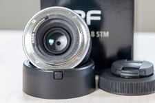 Canon EOS RF50-04.jpg