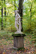 2025-10-12 17-02-03 Dürrröhrsdorfer Schlosspark - Apollino.jpg