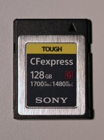 Sony CFe Tough 128GB 1.jpg