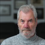 portrait-GFXH-2665-dslr.jpg