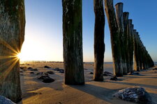 Panasonic S 18-40_Strandpfaehle_Flickr.JPG