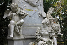 IMG_1019_DSLR.jpg