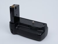 MB-D80_003.jpg