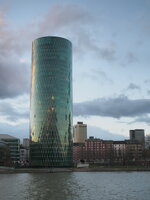 S2210023_2000.jpg S2210023_2000.jpg