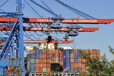 Con_Brücke I_comp_DSLR_F.jpg