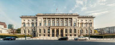 Web Regierungshaus.jpg