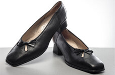 womens_shoes_black.jpg