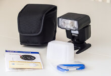 Nissin i40-3.jpg