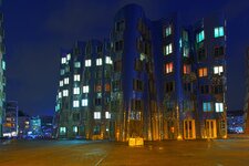 Medienhafen 11 8-3-12-d.jpg