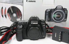 Canon 5D Mark II_1.jpg