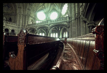 Ringkirche-Bankreihe-1MP.jpg Ringkirche-Bankreihe-1MP.jpg