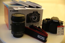 Canon EOS 550D Kamera-Kit.JPG