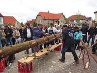 Maibaumsetzen1.jpg