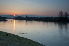 Schwabenheimer Schleuse Sonnenaufgang 02.jpg