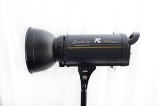 Mobiler Studioblitz Quantuum R+ Dual Power 600Ws 03.jpg