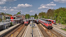 BahnsteigeWarm.jpg