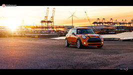 mini_01kiss_dslr.jpg