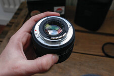 Objektiv - Sigma 30mm 1 1.4 - Back2.jpg