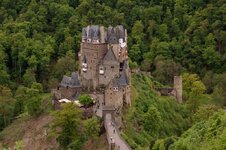 Burg Eltz 01_edited_1.jpg