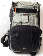 Lowepro_Versapack_200_AW_2.jpg