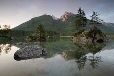 AUST0107-01-RAW.jpg AUST0107-01-RAW.jpg