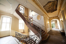 10-Standesamt-Hoechst-Treppenhaus.jpg