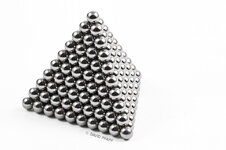 Tetraeder_klein.jpg
