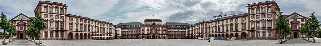 Barockschloss.jpg