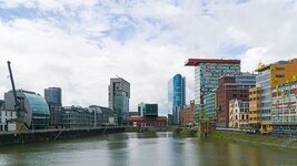 Duesseldorf_Medienhafen2.jpg