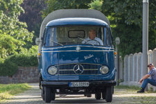 Mercedes-L319-1.jpg