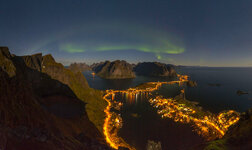 Reinebringen.jpg Reinebringen.jpg