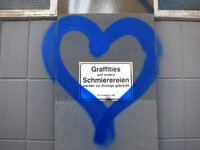 2015-08-22 - Nordstadt -Westhoffstraße-Graffitiherz.jpg