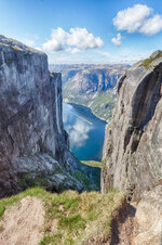 Kjerag-3.jpg