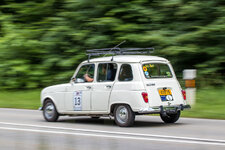 Renault-4-mt-2.jpg