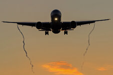 QR 777 A7-BAC.jpg